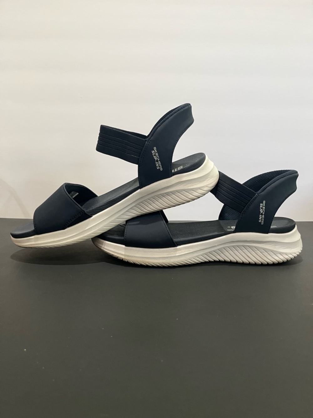 Sketchers Blue Elastic Strap Slip-In Lightweight Cushion Women's Casual Sandals - Picture 4 of 13